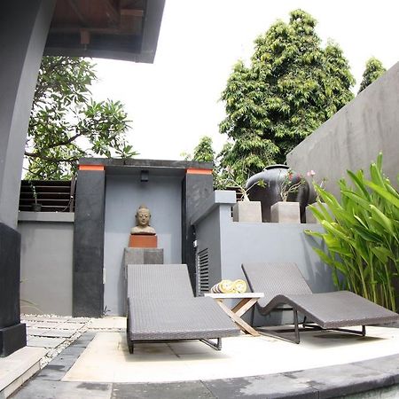 Villa D'Suite Seminyak Zewnętrze zdjęcie