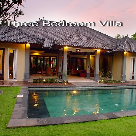 Villa D'Suite Seminyak Pokój zdjęcie